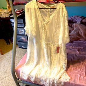Lace dress 2x-3x NWT